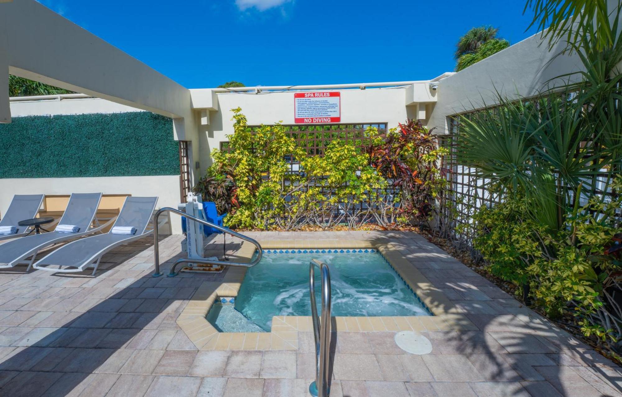 Hotel Boca Plaza à Boca Raton Extérieur photo